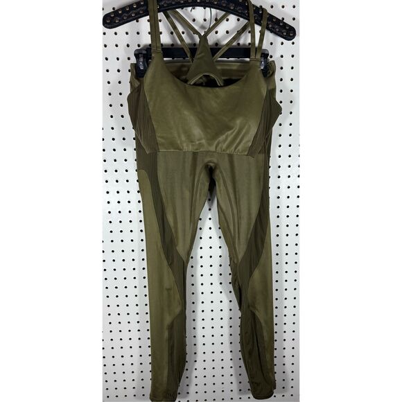 Fabletics contour leggings & sports b r a top matching set size - Picture 1 of 8